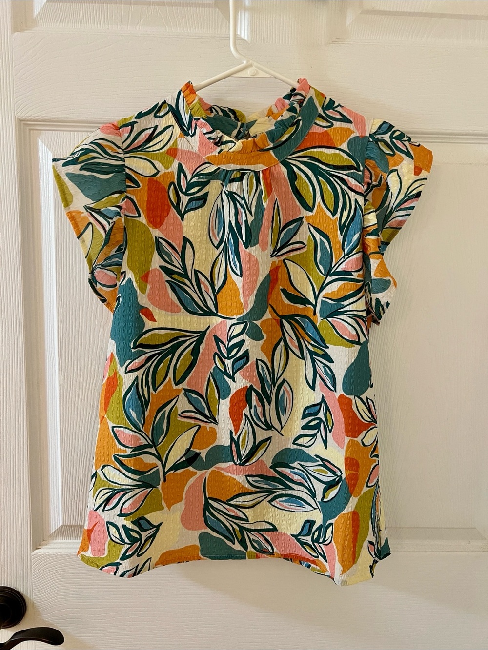 THML Multicolor Leaf-Print Ruffle Sleeve Top